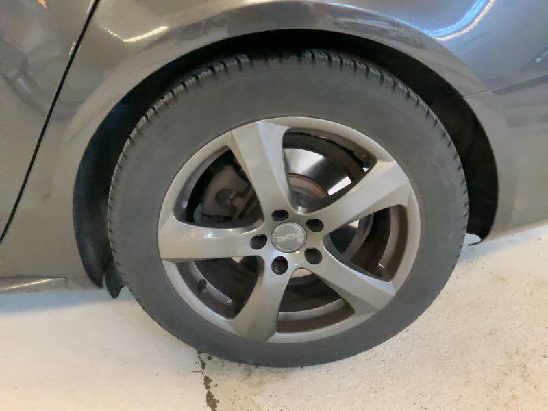 Audi A4 2.0 TDI Attraction 2013 – снимка 16