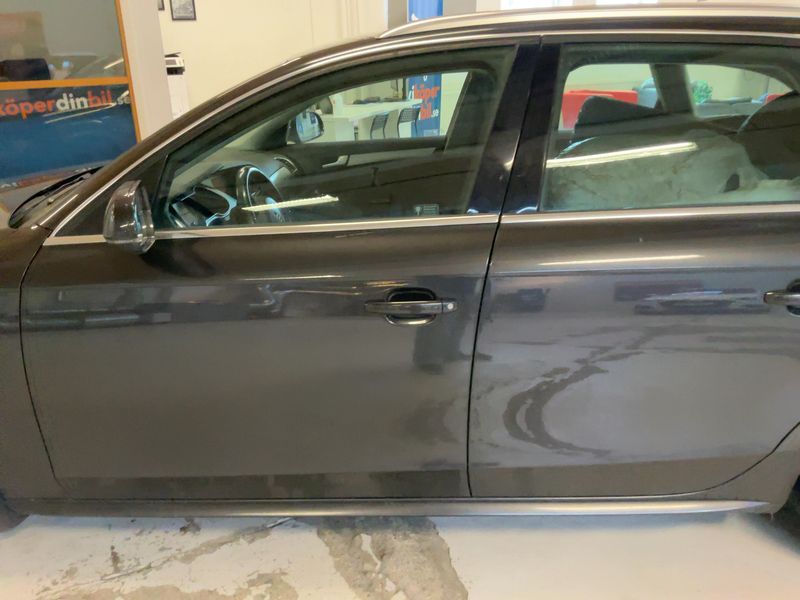 Audi A4 2.0 TDI Attraction 2013 – снимка 4