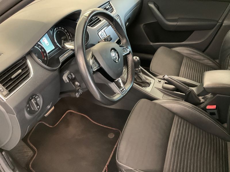 Skoda Octavia 2.0 TDI RS 2016 – снимка 24