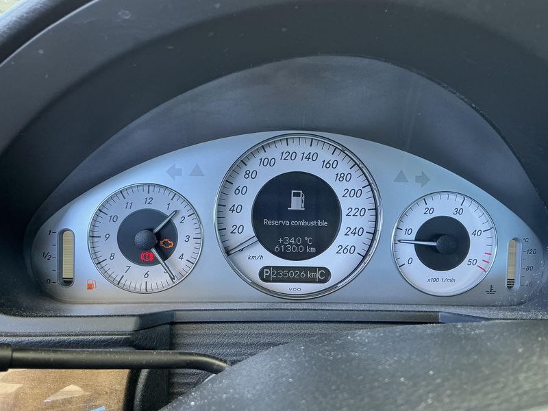 Mercedes-Benz E-Klasse E 320 CDI Avantgarde 2007 – снимка 13