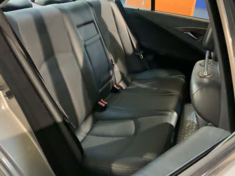 Mercedes-Benz E-Klasse E 320 CDI Avantgarde 2007 – снимка 14