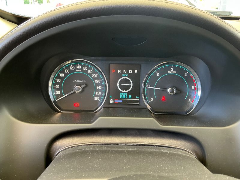 Jaguar XF 2.2 D 2014 – снимка 18