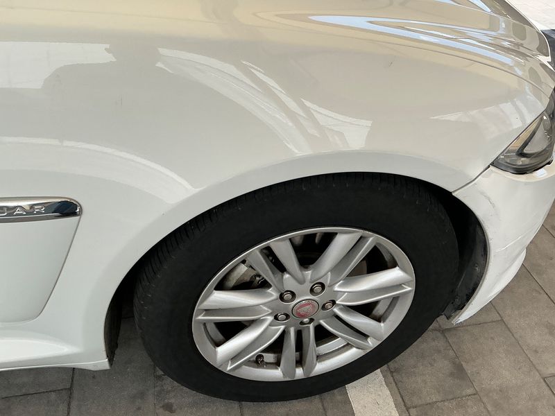Jaguar XF 2.2 D 2014 – снимка 22