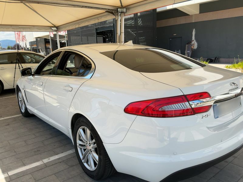 Jaguar XF 2.2 D 2014 – снимка 6