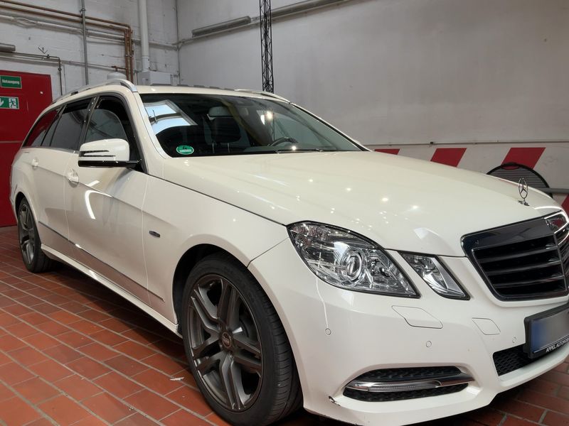 Mercedes-Benz E-Klasse E 220 CDI T BlueEfficiency Avantgarde 2011 – снимка 8