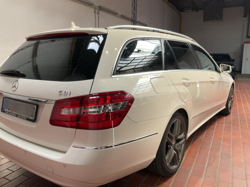 Mercedes-Benz E-Klasse E 220 CDI T BlueEfficiency Avantgarde 2011 – снимка 6