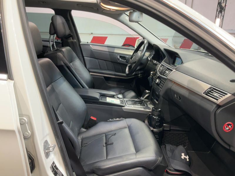 Mercedes-Benz E-Klasse E 220 CDI T BlueEfficiency Avantgarde 2011 – снимка 11