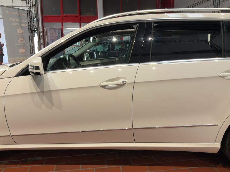 Mercedes-Benz E-Klasse E 220 CDI T BlueEfficiency Avantgarde 2011 – снимка 4