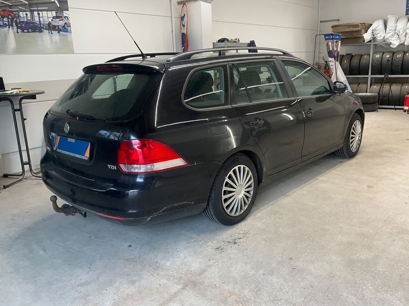 Volkswagen Golf V 1.9 TDI Trendline 2008 – снимка 2