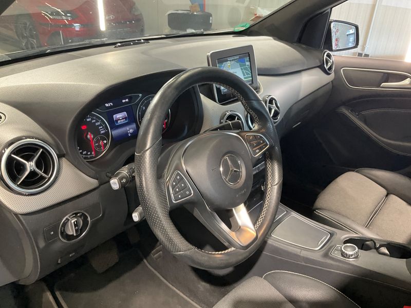 Mercedes-Benz B-Klasse B 200 d Score Urban 2016 – снимка 22