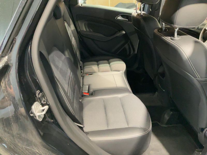 Mercedes-Benz B-Klasse B 200 d Score Urban 2016 – снимка 19