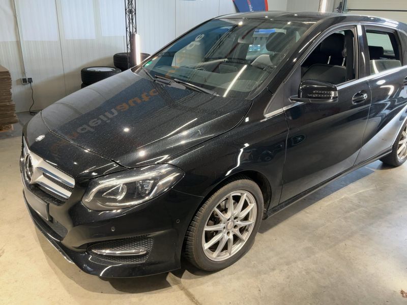 Mercedes-Benz B-Klasse B 200 d Score Urban 2016 – снимка 2