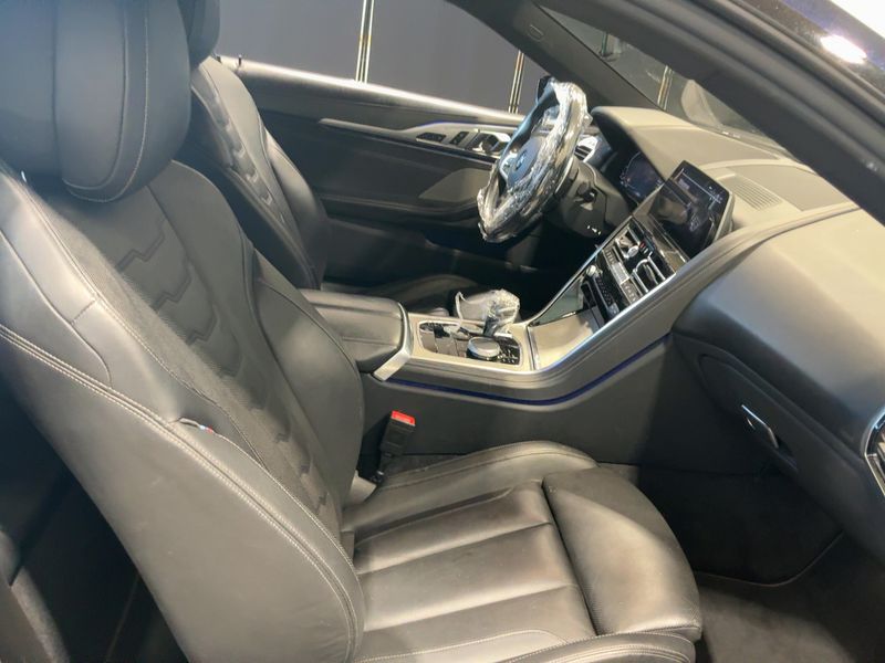 BMW 8er M850i xDrive 2019 – снимка 16