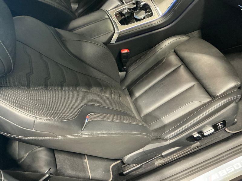 BMW 8er M850i xDrive 2019 – снимка 24