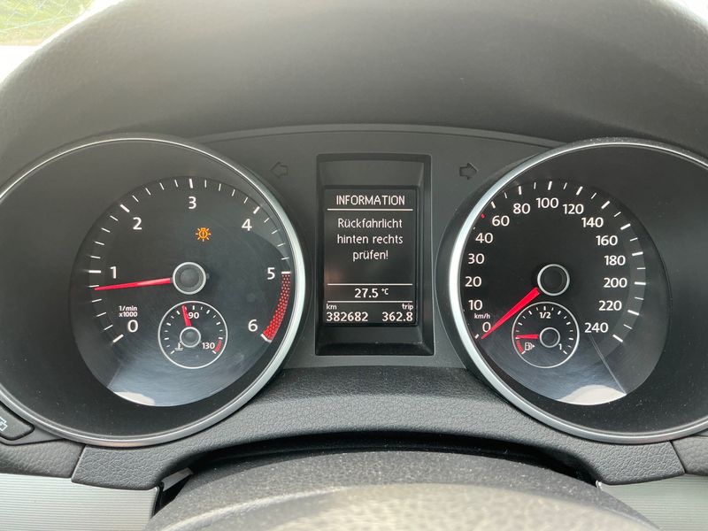 Volkswagen Golf VI 1.6 TDI Team 2011 – снимка 4