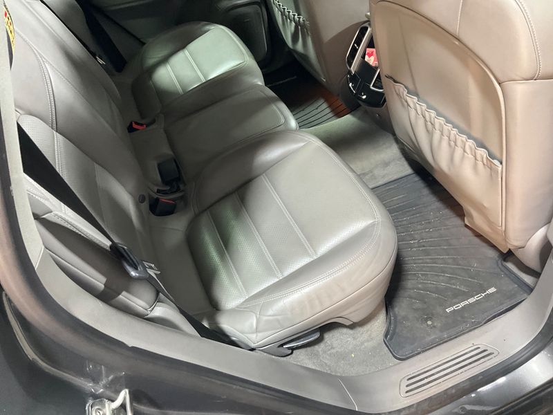 Porsche Cayenne Diesel 2013 – снимка на щета