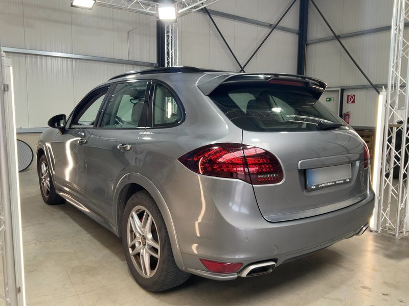 Porsche Cayenne Diesel 2013 – снимка на щета