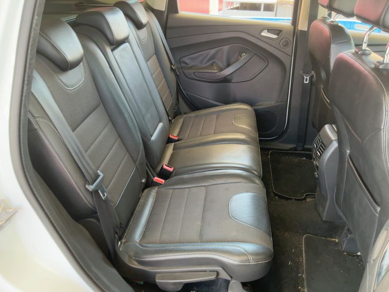 Ford Kuga 1.6 EcoBoost Titanium 2014 – снимка 19