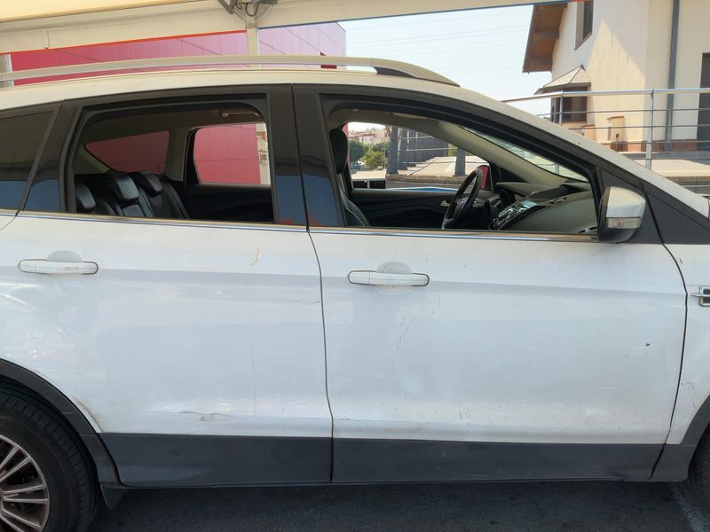 Ford Kuga 1.6 EcoBoost Titanium 2014 – снимка 10
