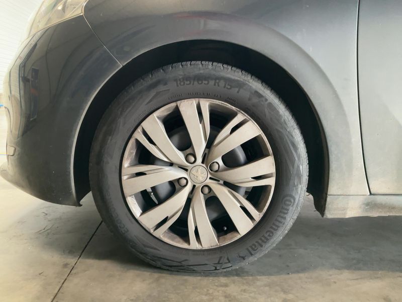 Peugeot 208 1.6 HDi Active Auto Ecole 2015 – снимка 3