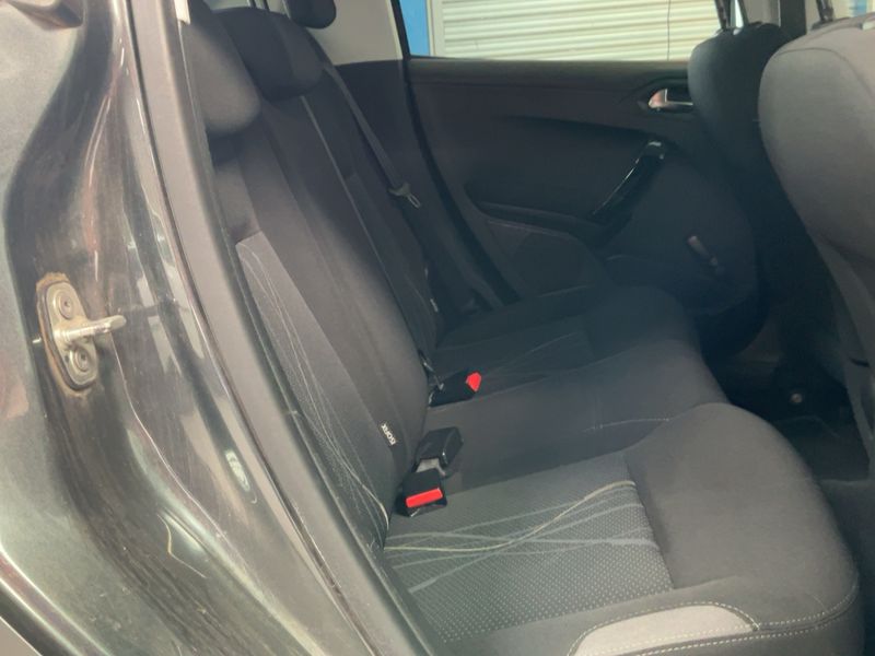 Peugeot 208 1.6 HDi Active Auto Ecole 2015 – снимка 19