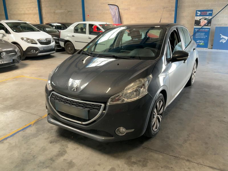 Peugeot 208 1.6 HDi Active Auto Ecole 2015 – снимка 1