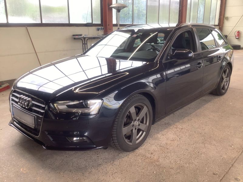 Audi A4 2.0 TDI S line Sportpaket plus 2015