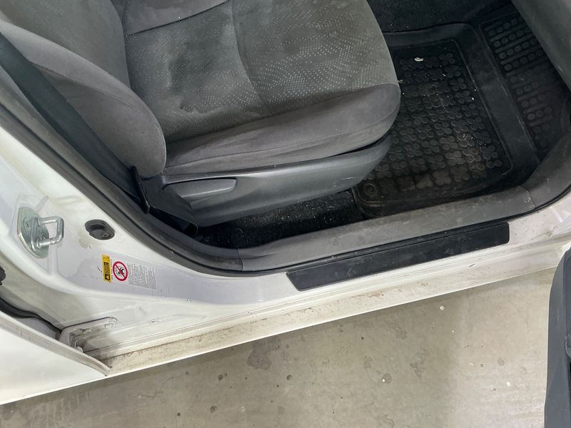 Toyota Prius+ 1.8 Comfort 2014 – снимка 35