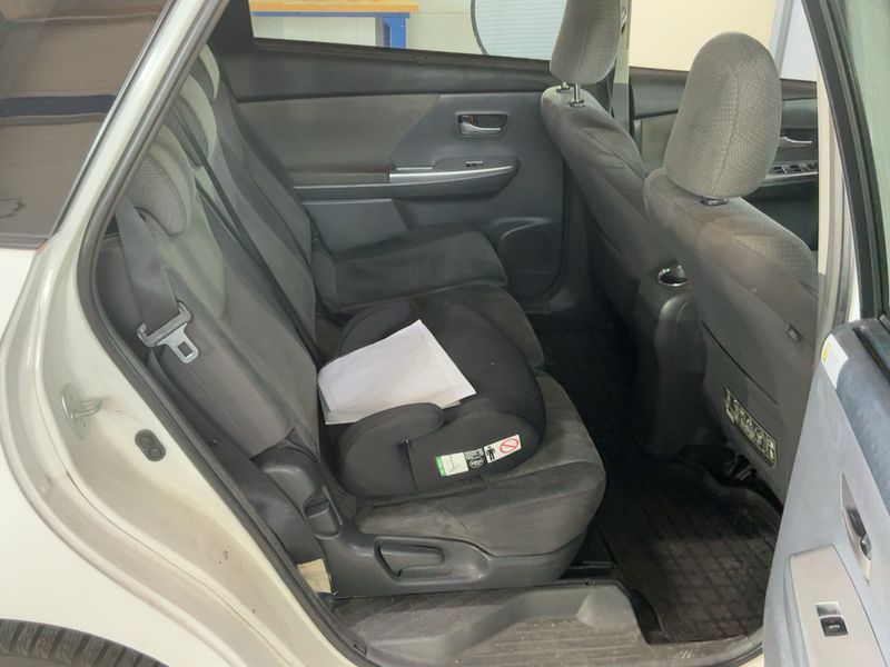 Toyota Prius+ 1.8 Comfort 2014 – снимка 19