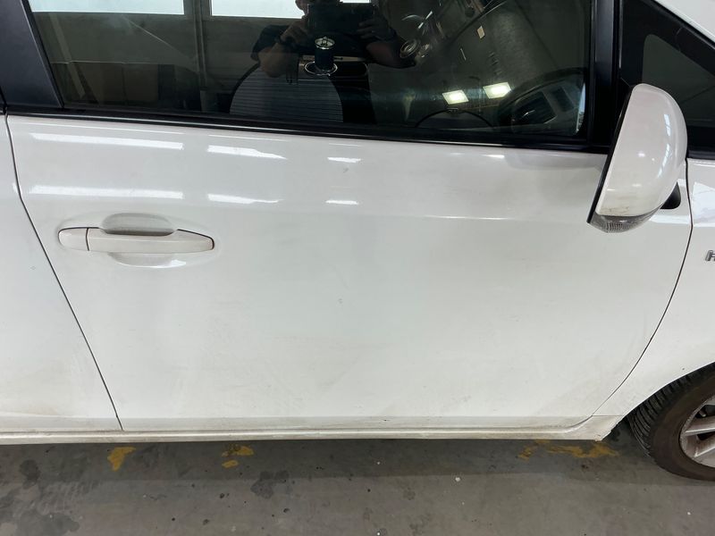 Toyota Prius+ 1.8 Comfort 2014 – снимка 37