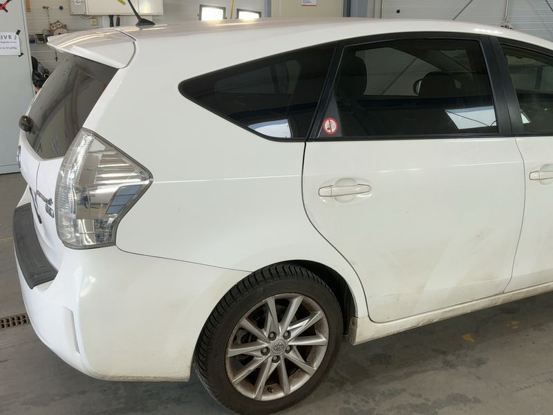 Toyota Prius+ 1.8 Comfort 2014 – снимка 8