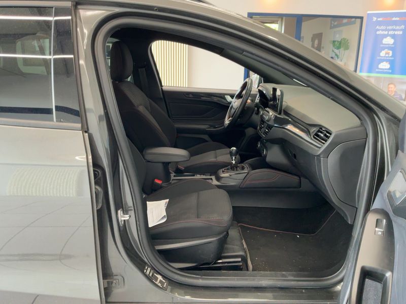 Ford Focus 1.0 EcoBoost Mild-Hybrid ST-Line X 2021 – снимка 16