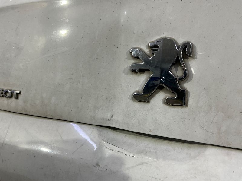 Peugeot 308 1.6 HDi Sport 2010 – снимка 35