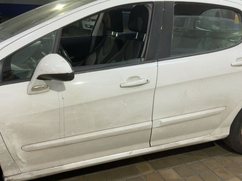 Peugeot 308 1.6 HDi Sport 2010 – снимка 4