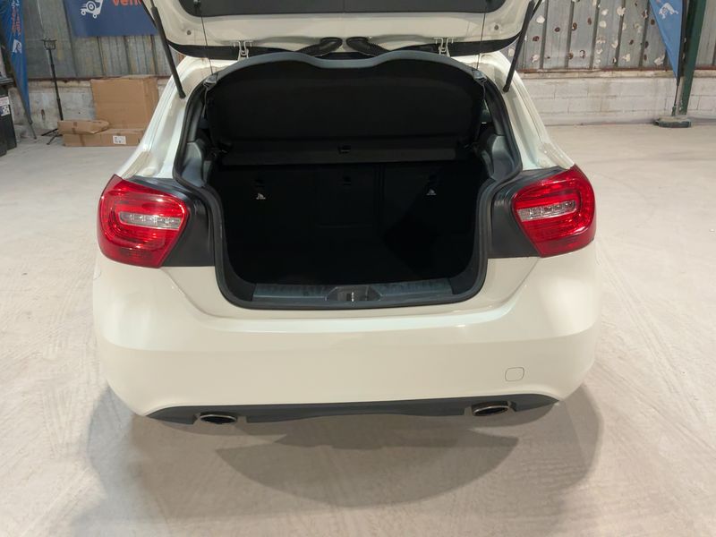 Mercedes-Benz A-Klasse A 220 CDI BlueEfficiency Urban 2014 – снимка 15