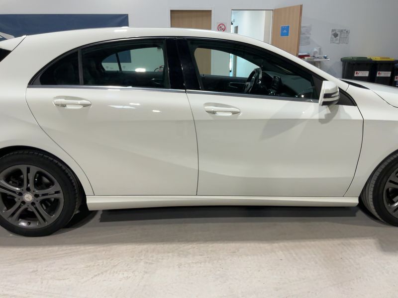 Mercedes-Benz A-Klasse A 220 CDI BlueEfficiency Urban 2014 – снимка 10