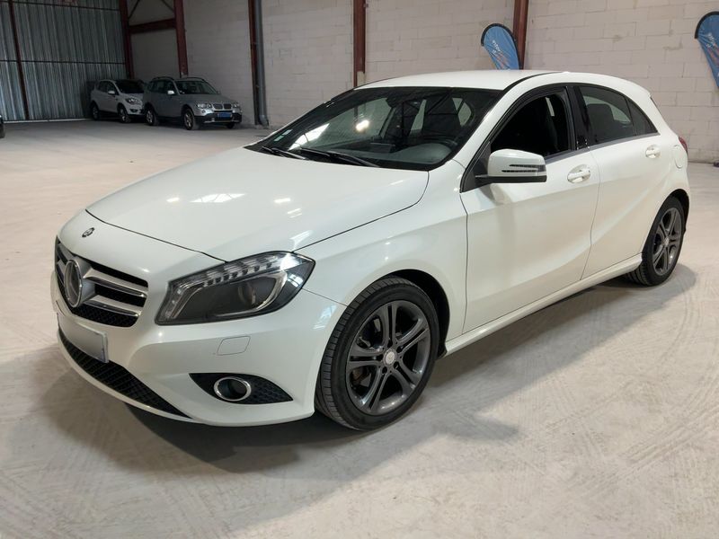 Mercedes-Benz A-Klasse A 220 CDI BlueEfficiency Urban 2014 – снимка 1