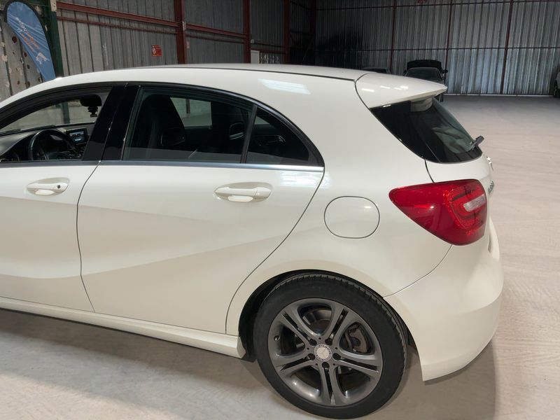 Mercedes-Benz A-Klasse A 220 CDI BlueEfficiency Urban 2014 – снимка 6