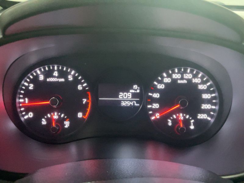 Kia Picanto 1.0 City 2017 – снимка 18