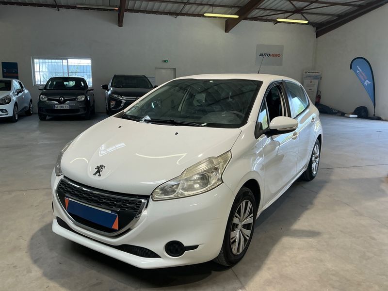 Peugeot 208 1.4 HDi Active 2014 – снимка 1