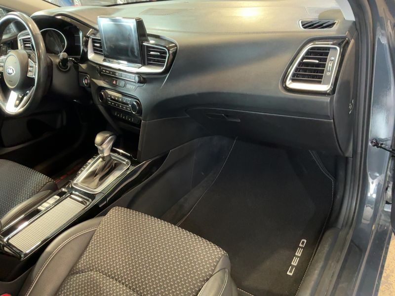Kia cee'd 1.6 CRDi Spirit 2018 – снимка 18