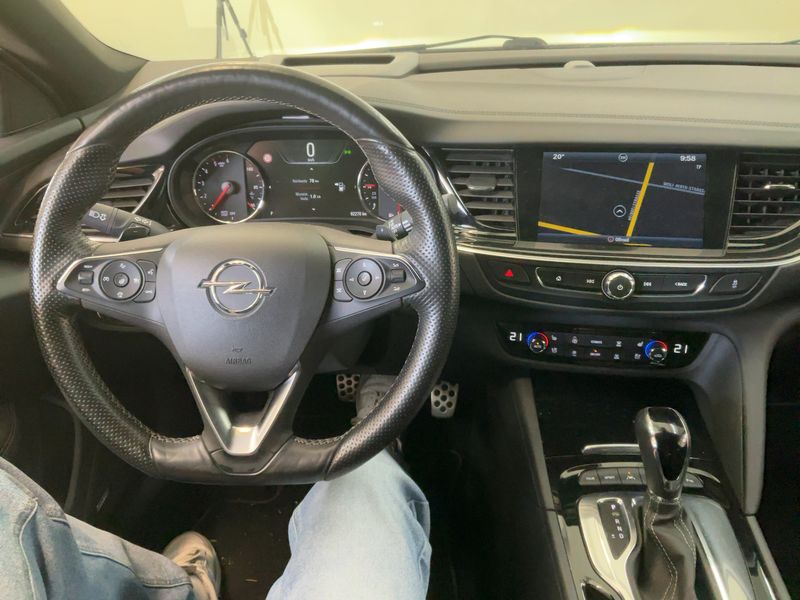 Opel Insignia Grand Sport 2.0 CDTI Ultimate Exclusive 4x4 2018 – снимка 18