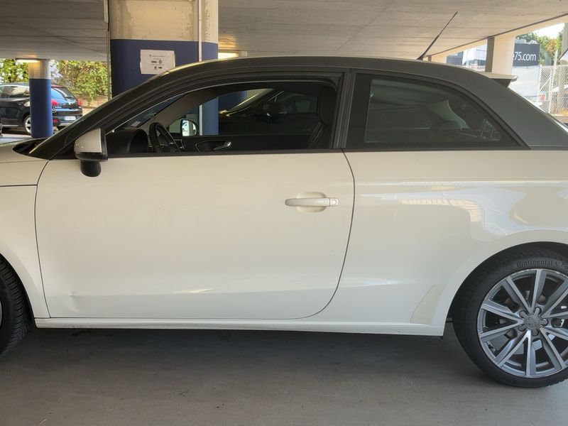 Audi A1 1.6 TDI Ambition Luxe 2011 – снимка 4