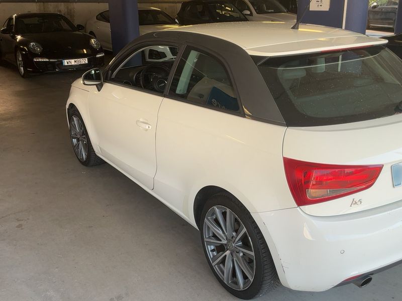 Audi A1 1.6 TDI Ambition Luxe 2011 – снимка 6