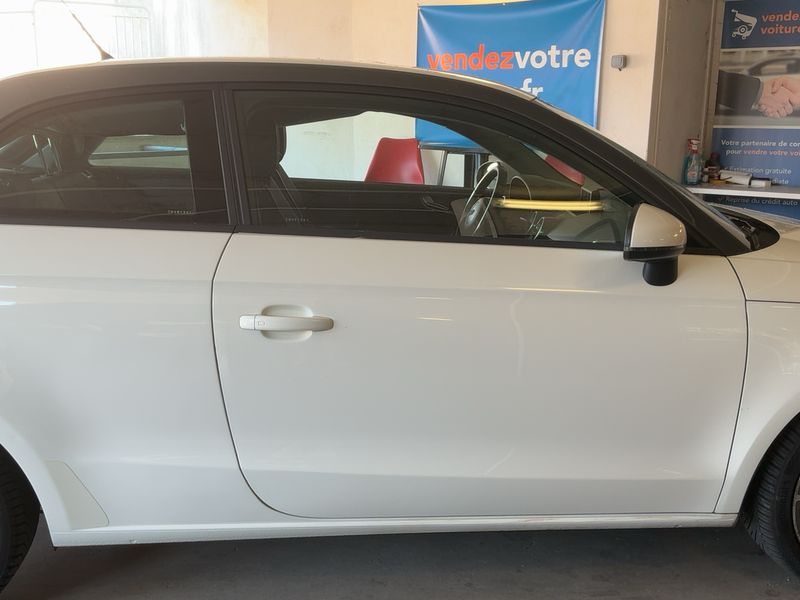 Audi A1 1.6 TDI Ambition Luxe 2011 – снимка 10