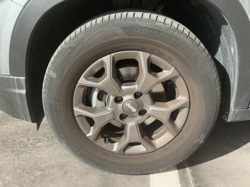 Jeep Avenger 1.2 T-GDI Longitude 2023 – снимка 3