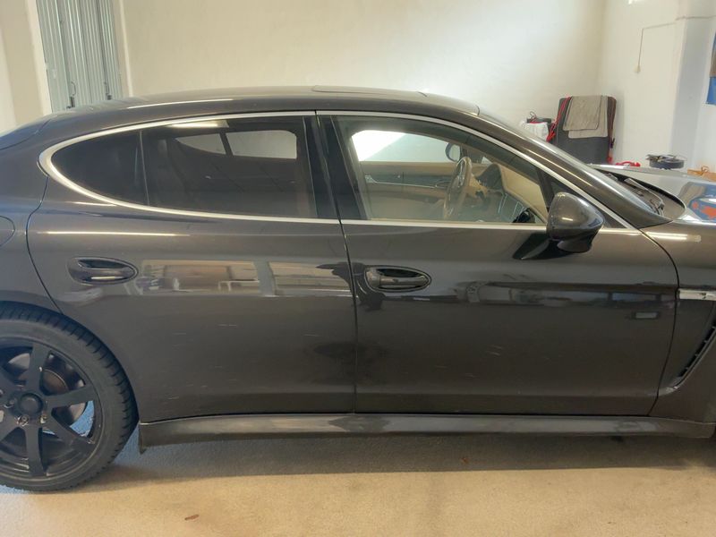 Porsche Panamera 4S 2011 – снимка 10