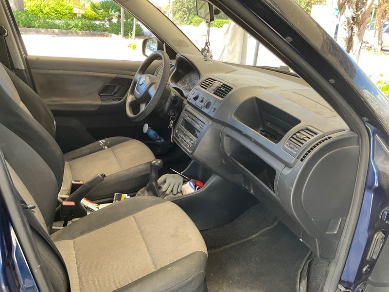 Skoda Fabia 1.2 Classic 2011 – снимка 3