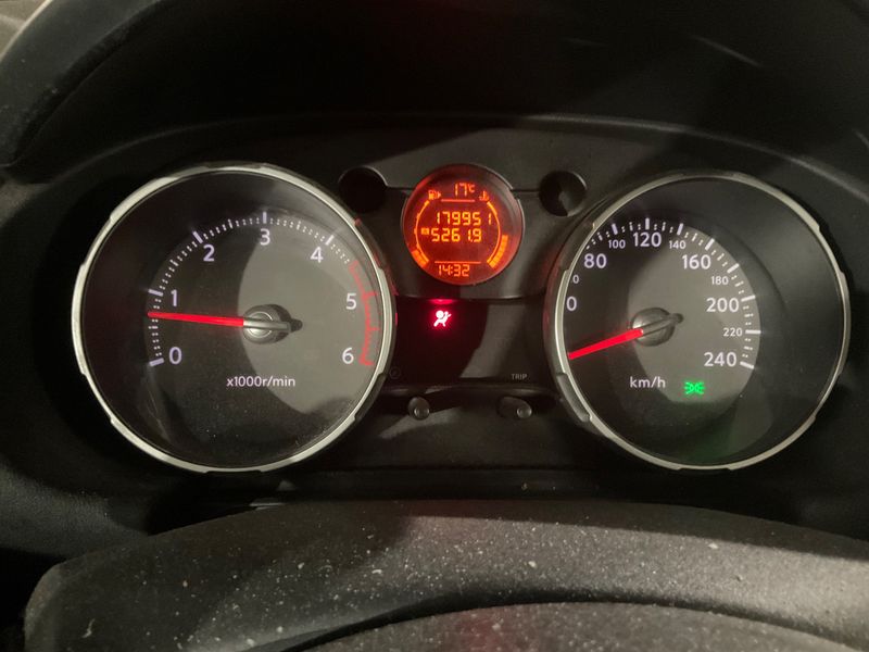 Nissan Qashqai 2.0 dCi Acenta 2009 – снимка 4