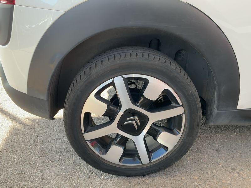 Citroen C4 Cactus 1.6 Blue-HDi Shine Edition 2016 – снимка 9